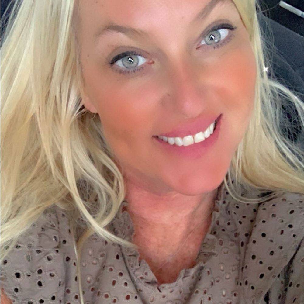 Meet your Posher, Wendy